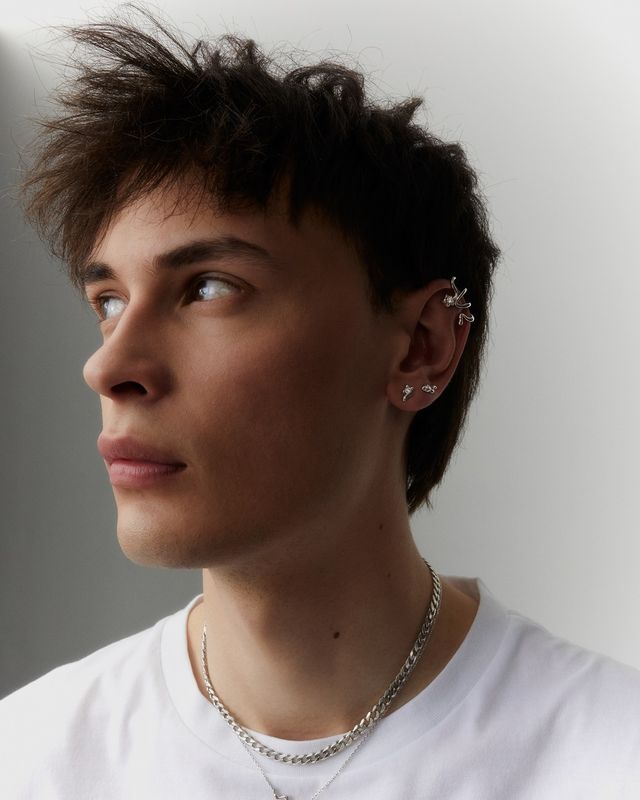 Nora Crawler Earring Gold