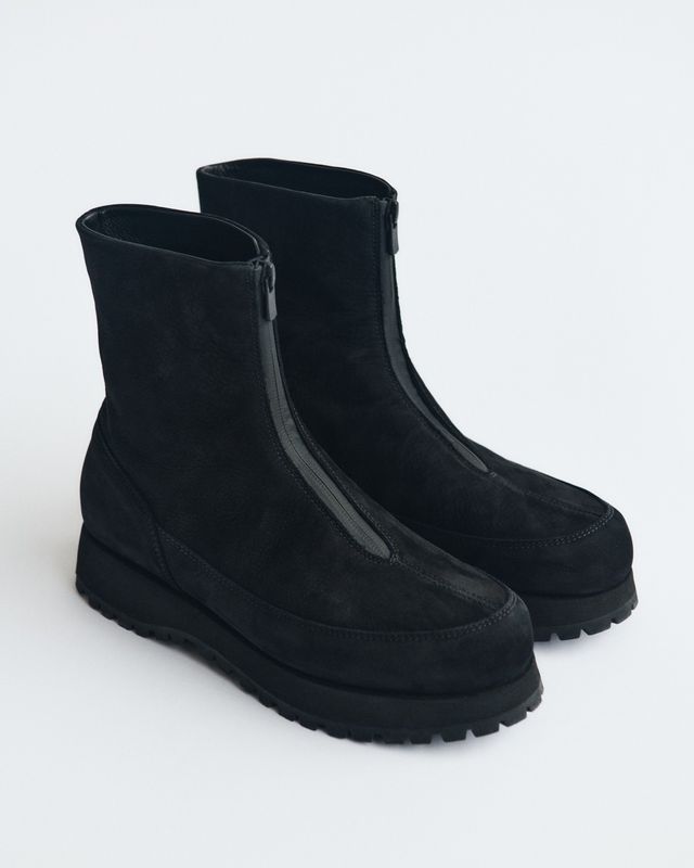 ESTE Suede Black 