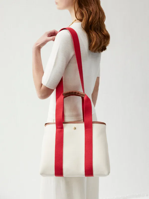 TRAVERSÉE M Canvas Essentials Red