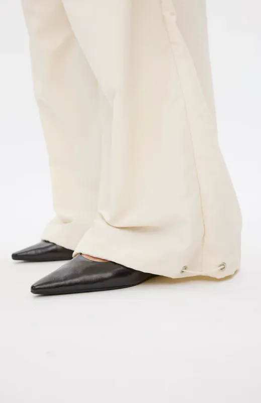 ZOEYFV 351 Breezy White