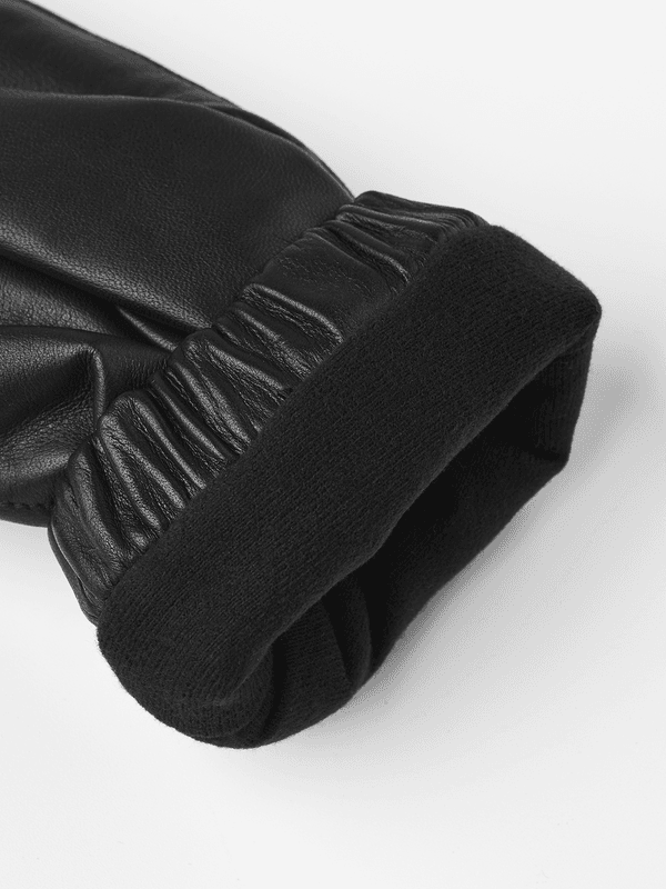LILJA Mitt Black