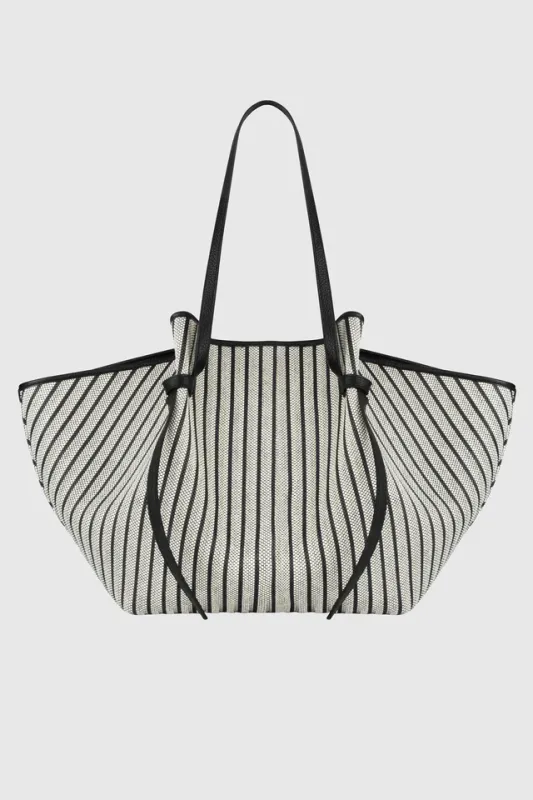 MOCHI XL Woven Canvas Striped