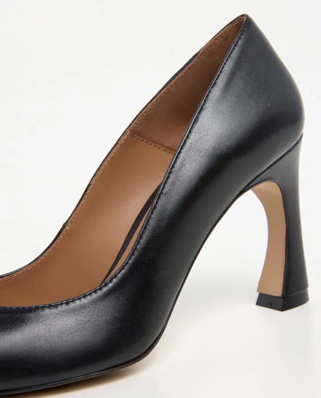 LEONIE Leather Black 