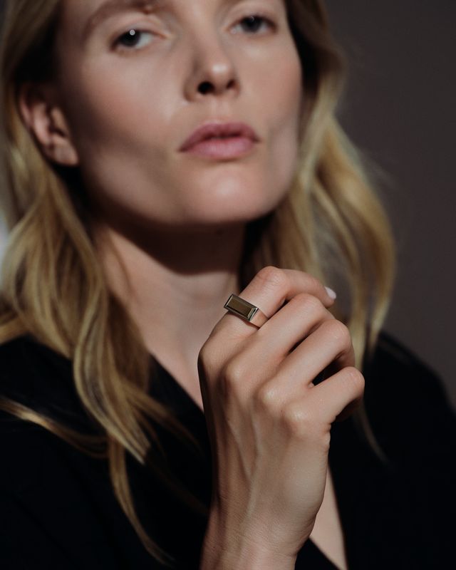 PEAKY RING Gold Top