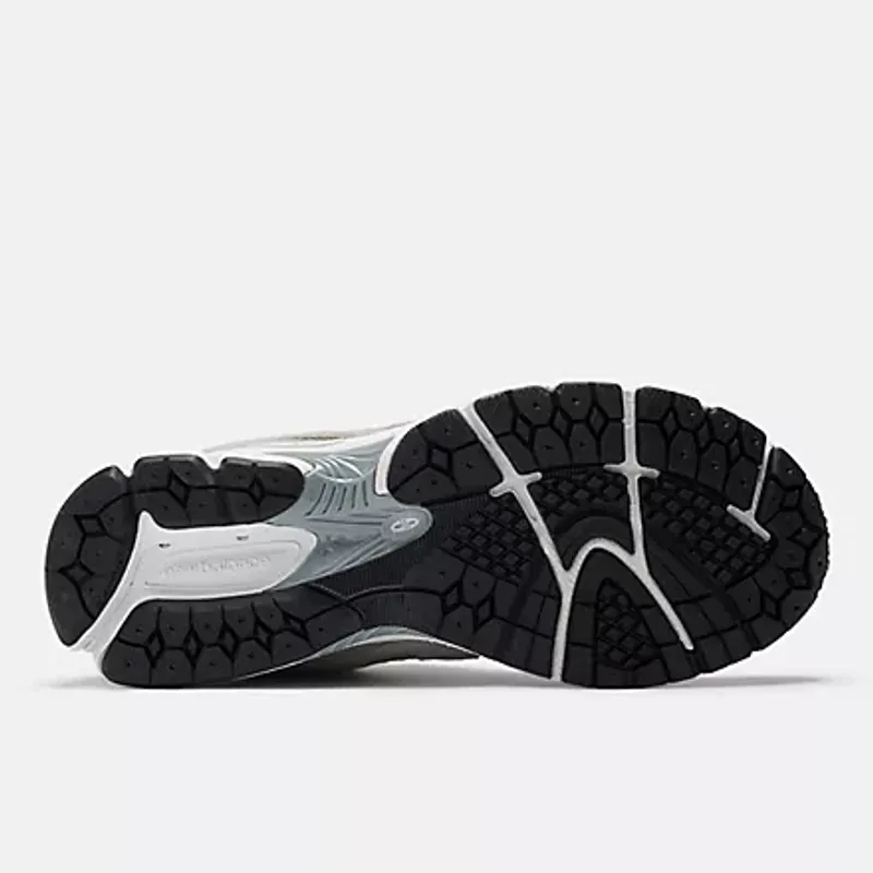 NEW BALANCE 2002R Steel